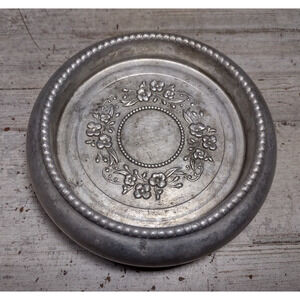 Single Vintage Delft Charmo Manufacturing Aluminum Weighted Coaster Floral 4"